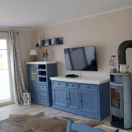 Doppelhaushaelfte - Isabella Zingst